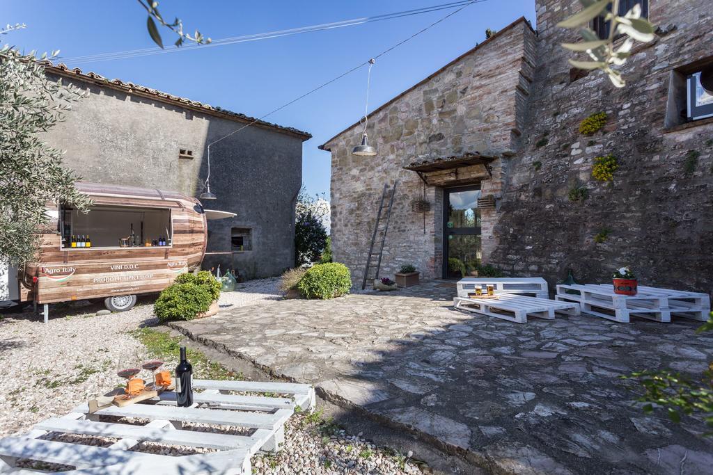 Gasthaus Torre Valbiancara Montebagnolo Exterior foto